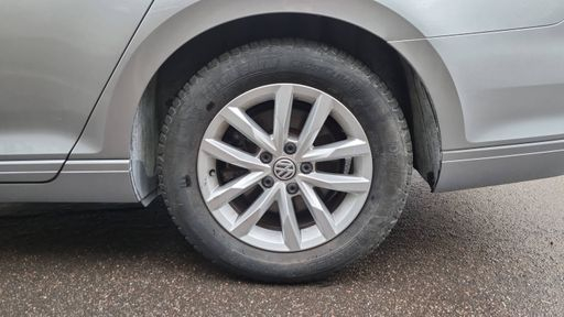 Volkswagen Passat SW 1.4 TSI 150 DSG7 - Confortline Business – 2018 – 116451 km – Essence – Boîte Automatique — photo 18