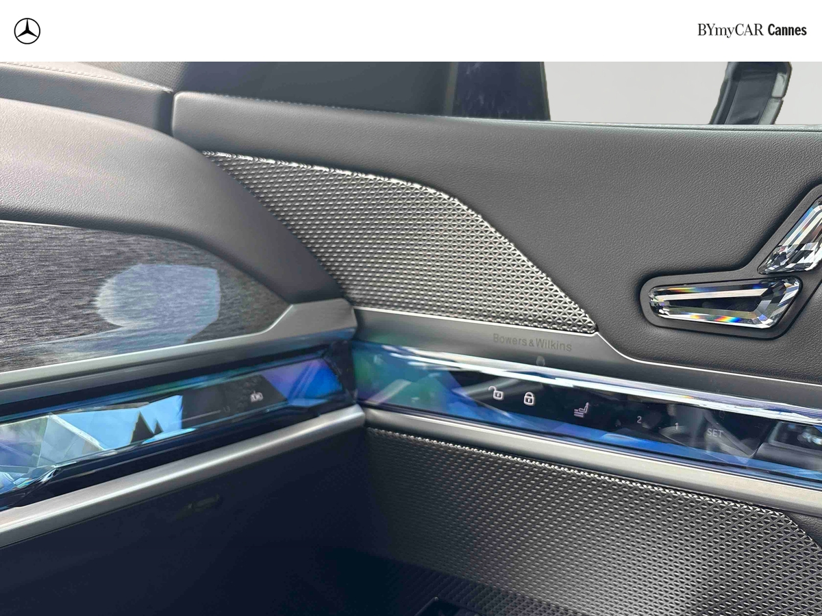 BMW i7 eDrive50 — photo 27