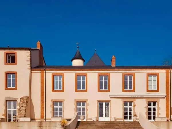 Maison 12 pièces 560 m²