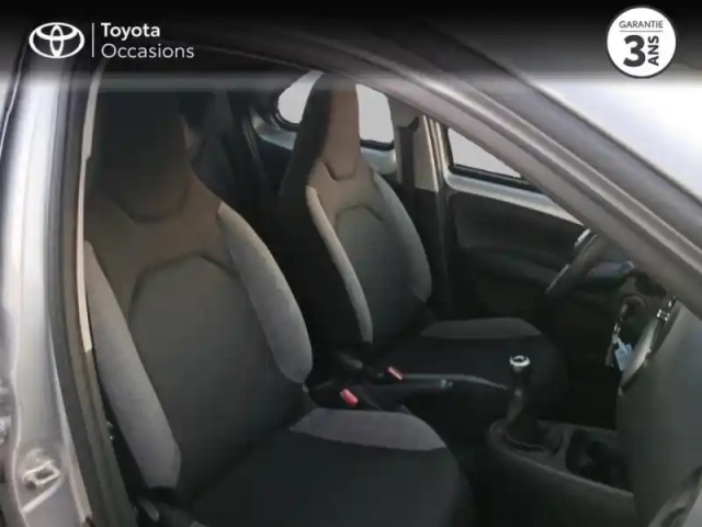 Toyota Aygo X 1.0 vvt-i 72ch dynamic my23 — photo 6