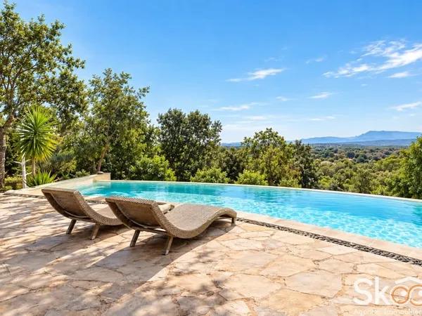 VENTE - MAISON D'ARCHITECTE 229 M2 PLUS DE 2 HECTARES