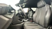 Peugeot 2008 1.2 PureTech 130ch S&S GT EAT8 — photo 9