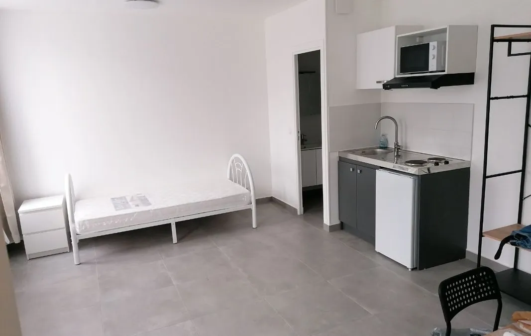 Photo 1
