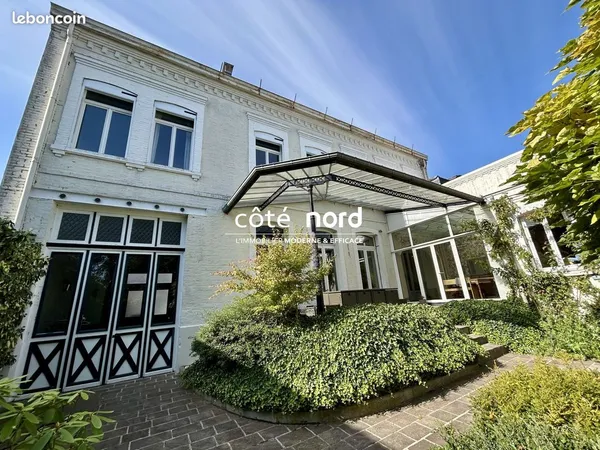 Maison 11 pièces 350 m²