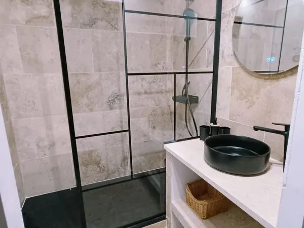 Studio vue mer a vendre