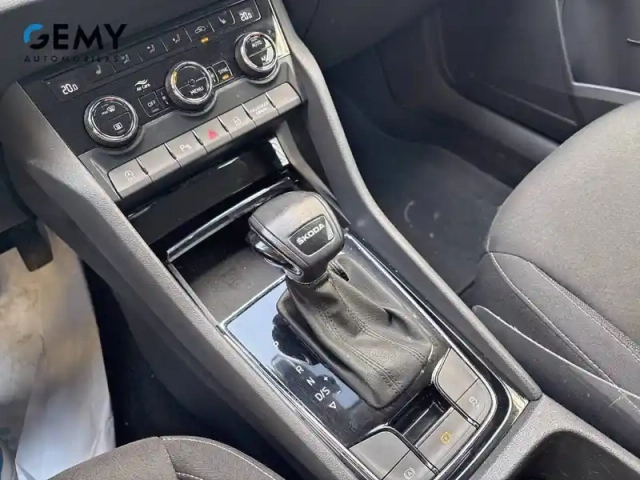 Skoda Karoq 2.0 tdi 116 ch scr dsg7 — photo 29