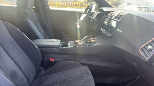 DS DS7 Crossback 1.5 BlueHDi 130 EAT8 - Performance Line Plus – 2022 – 85081 km – Diesel – Boîte Automatique — photo 20