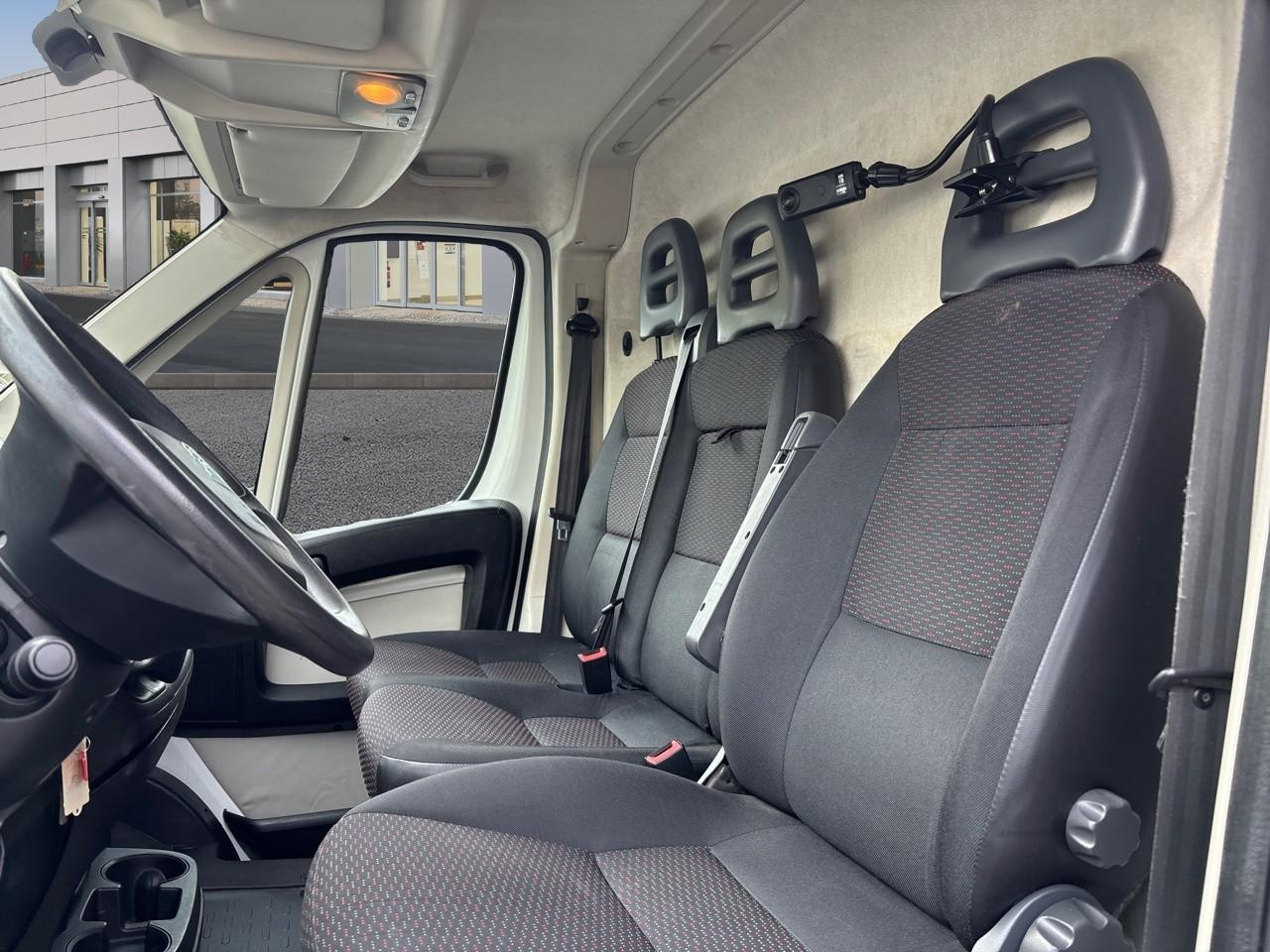 Citroën Jumper 30 l2h2 2.0 bluehdi 130 club — photo 10
