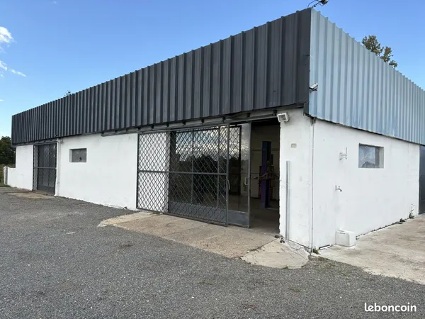 Bureaux 600 m² SAINT SULPICE DE FALEYRENS