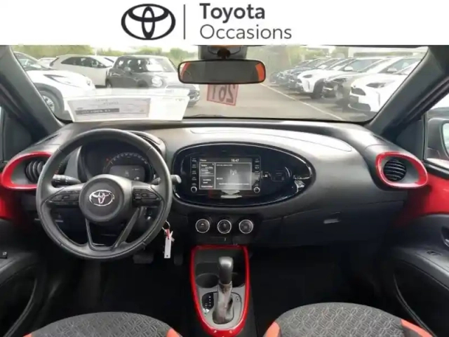 Toyota Aygo X 1.0 vvt-i 72ch design s-cvt — photo 5