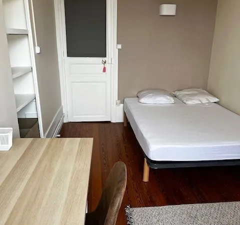 Chambre meublée dans colocation centre MACON