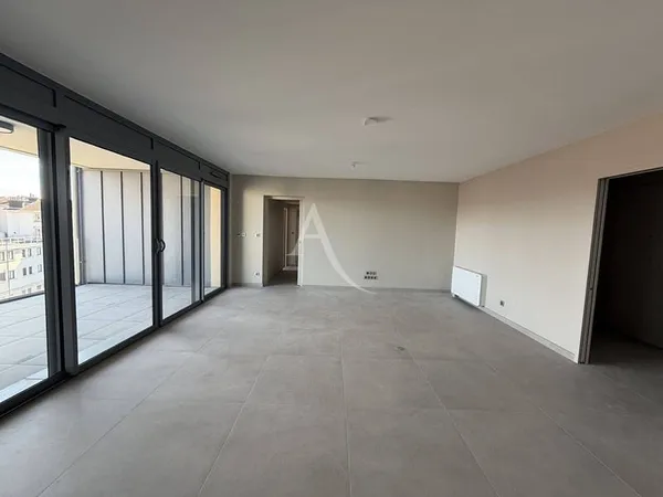 Appartement 3 pièces 100 m²