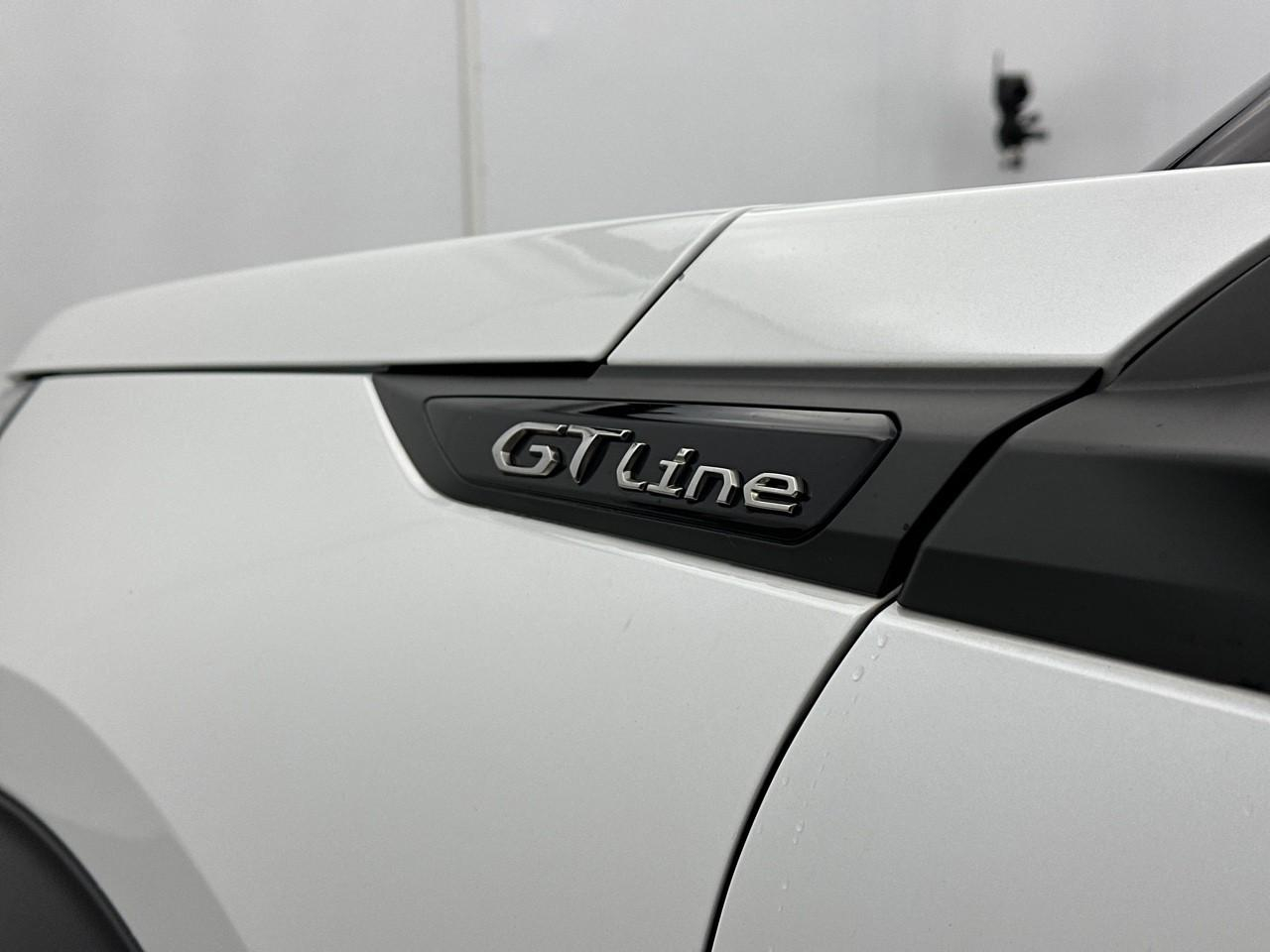 Peugeot 2008 bluehdi 130 s&s eat8 gt line — photo 38