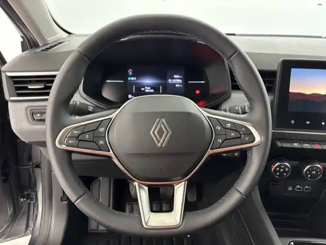 Renault Clio blue dci 100 ch — photo 15