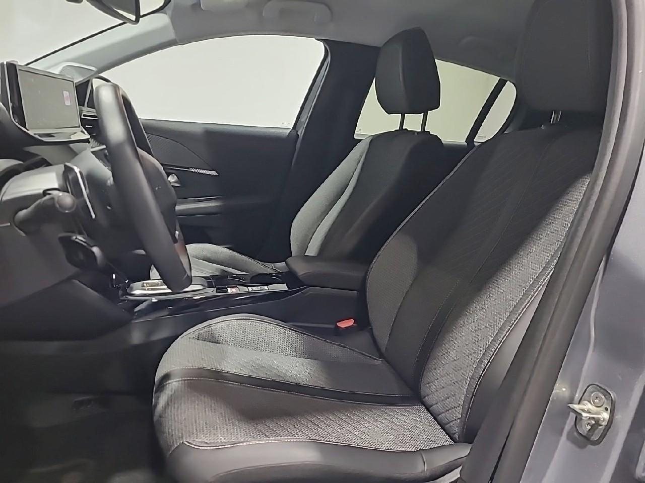 Peugeot 208 hybrid 100 e-dcs6 allure — photo 10