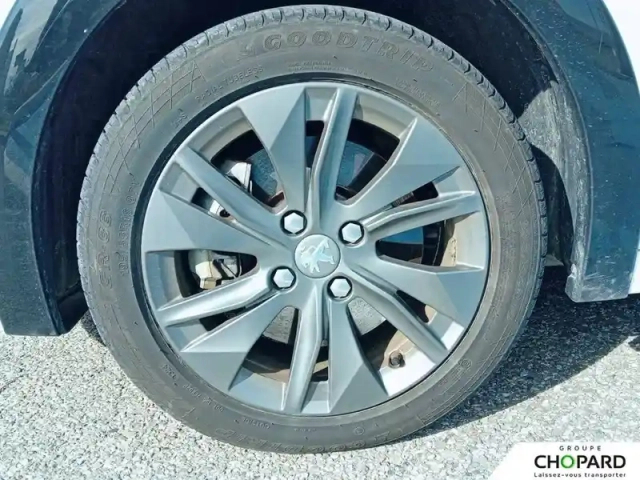 Peugeot 208 electrique 50 kwh 136ch — photo 85