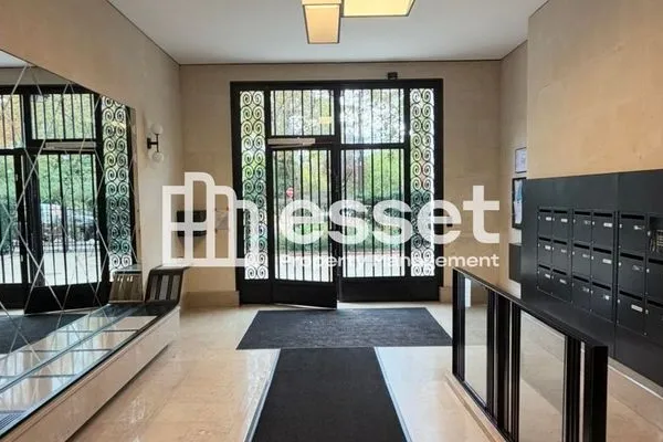 Appartement 7 pièces 223 m²