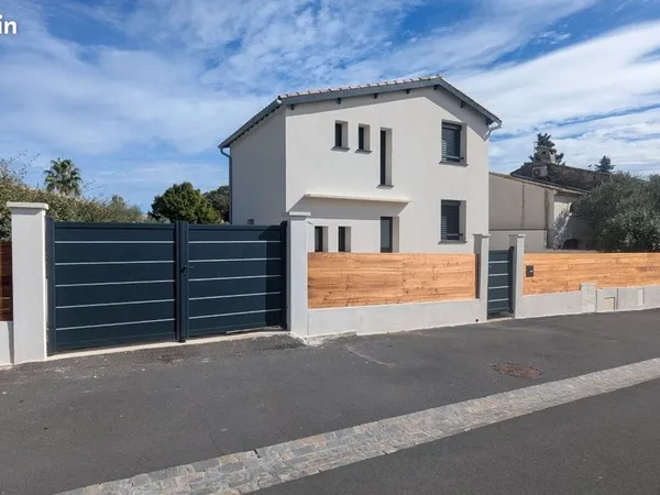 Maison meublée - 3 pièces - 85m²