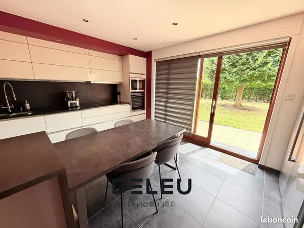 Maison 5 pièces 141 m²