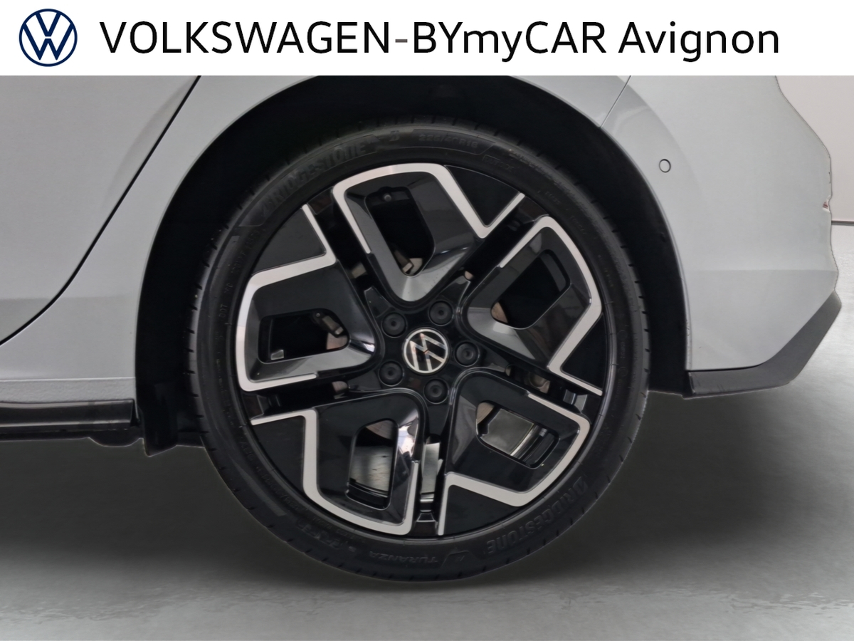 Volkswagen Golf 1.5 eTSI EVO2 116 DSG7 — photo 18