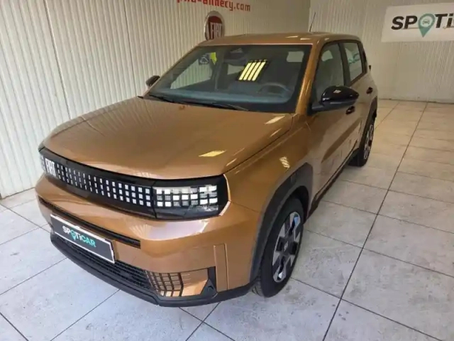 Fiat Panda grande  electrique 113ch icône