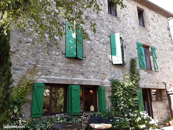 Maison 6 pièces 182 m²
