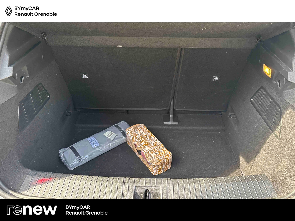 Renault Megane E-Tech EV60 220 ch super charge — photo 13