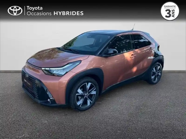 Toyota Aygo X 116h graphic