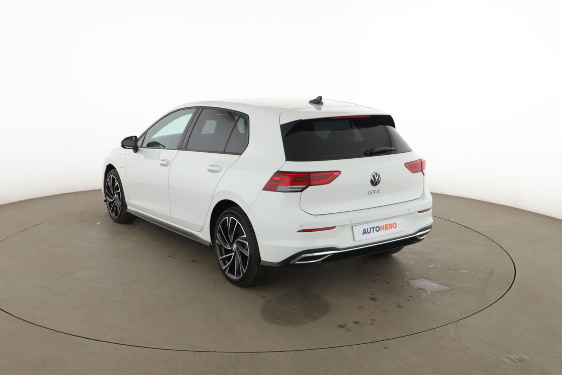 Volkswagen Golf VIII 1.4 eHybrid GTE DSG6 — photo 3