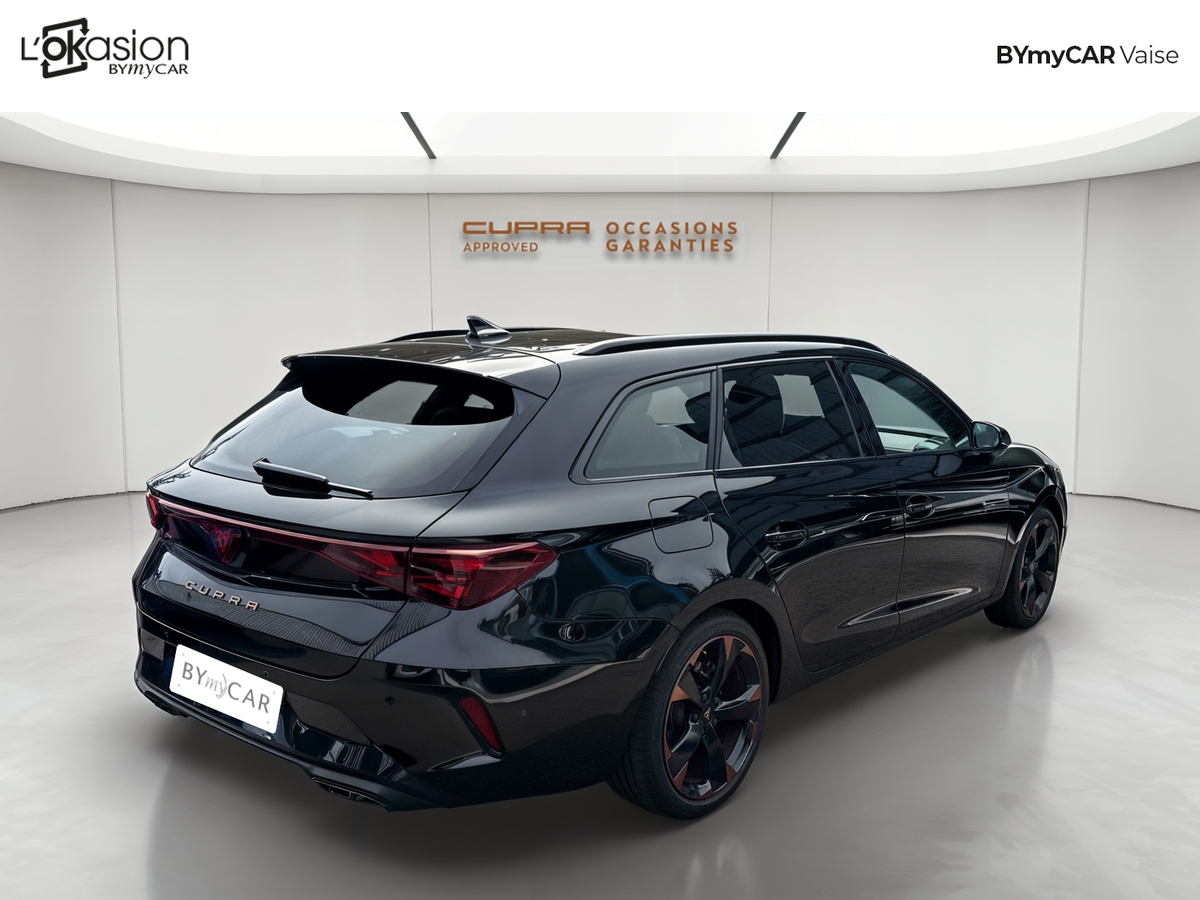 Cupra Leon Sportstourer 1.5 eTSI Hybrid 150 ch DSG7 — photo 5