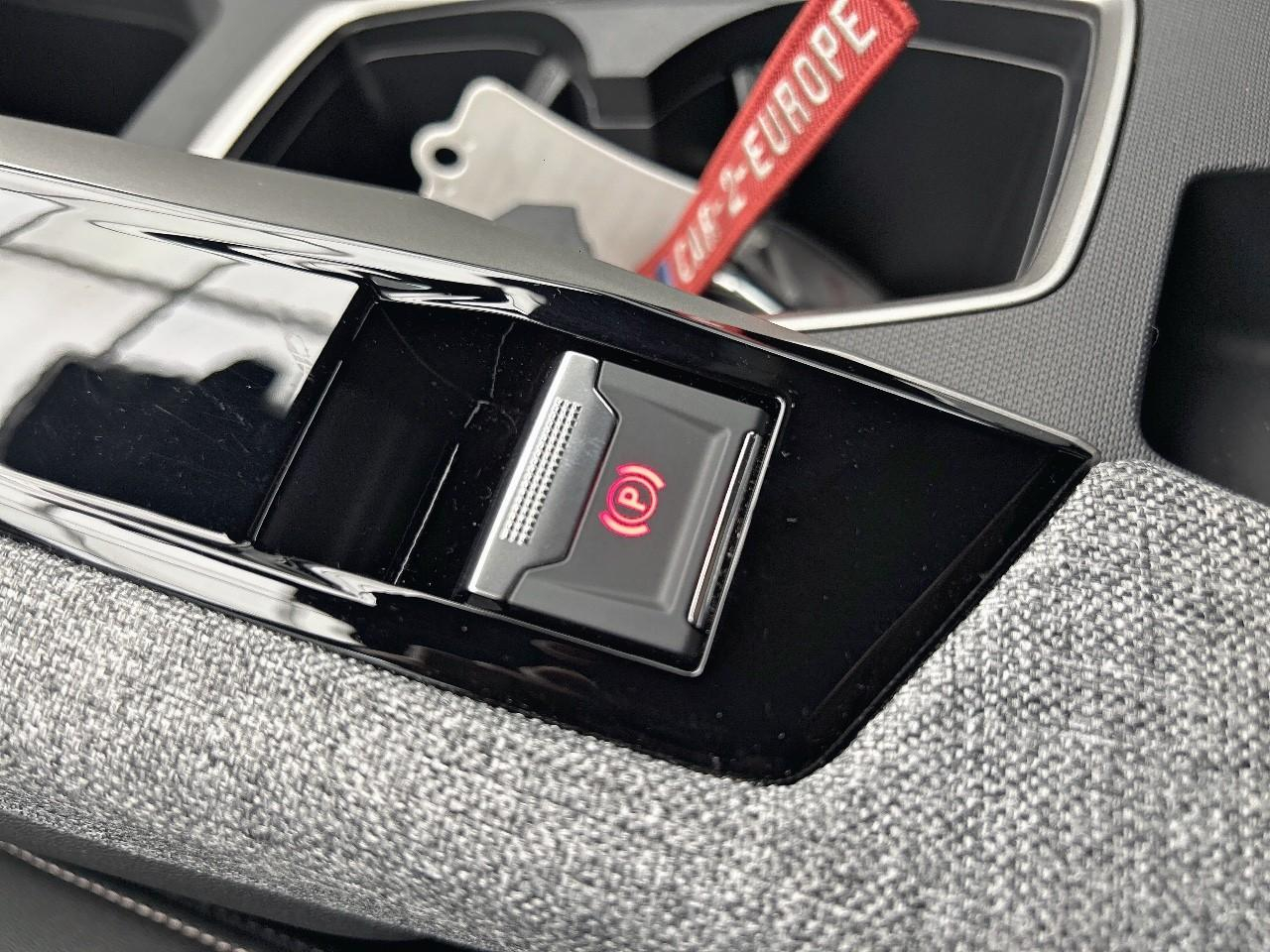 Peugeot 3008 hybrid 145 e-dcs6 allure — photo 20
