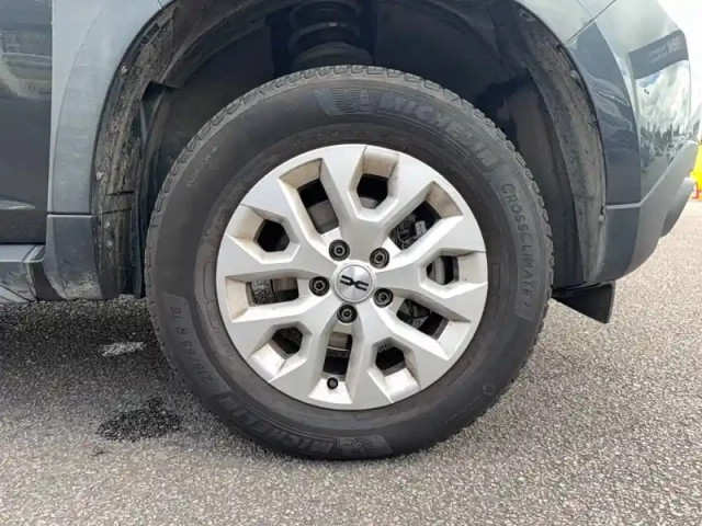 Dacia Duster blue dci 115 4x2 — photo 28