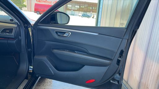 Renault Talisman 1.3 TCe 160 EDC7 - Intens – 2022 – 63926 km – Essence – Boîte Automatique — photo 42