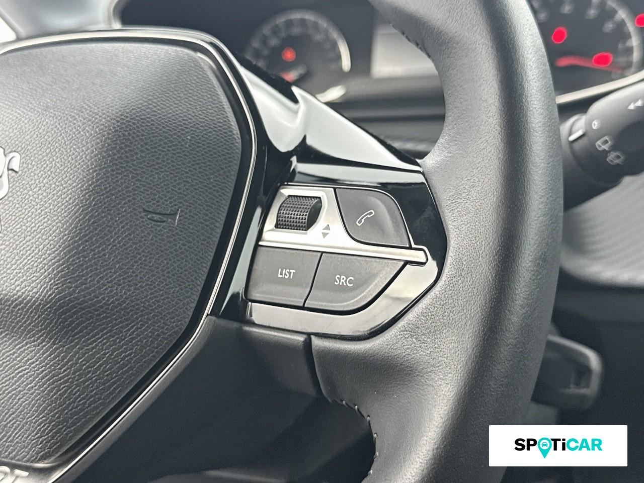 Peugeot 208 1.2 puretech 100ch s&s active pack — photo 17