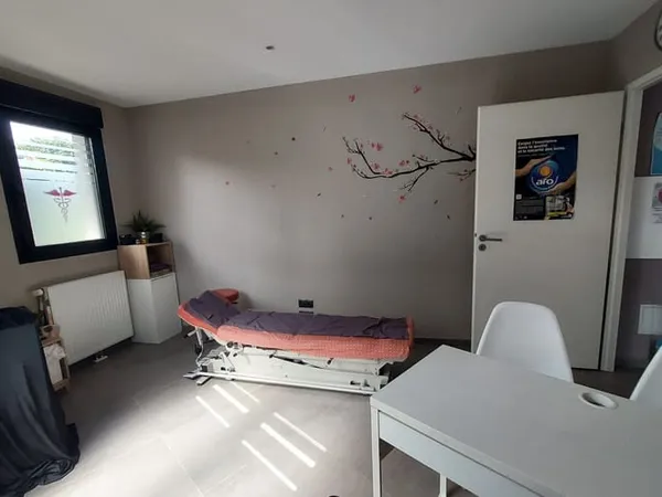 Local professionnel 2 pièces 56 m²