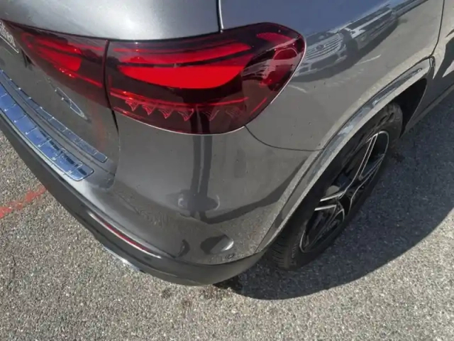 Mercedes Gla 200 d amg line — photo 8
