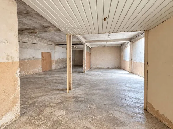 Parking 110 m²
