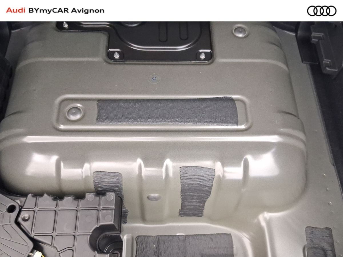 Audi Q3 Sportback e-hybrid 272 ch S tronic 6 — photo 21
