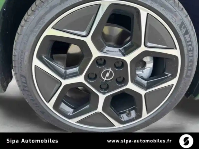 Opel Astra sports tourer 1.2 turbo hybride 145 ch automatique — photo 22