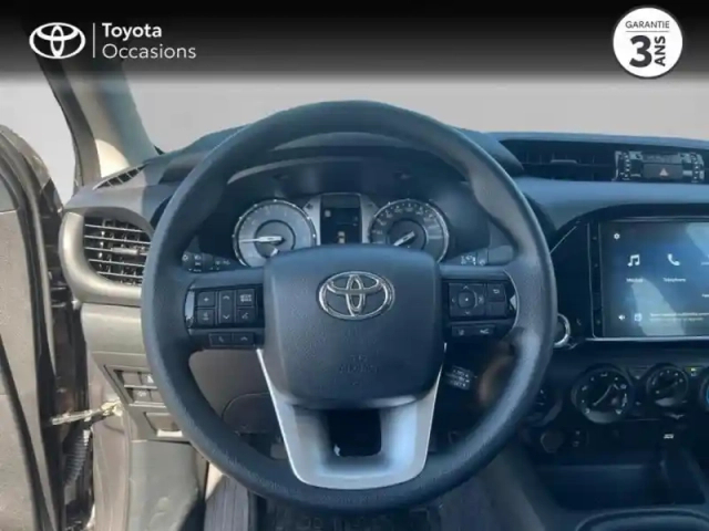 Toyota Hilux 2.8 d-4d 204ch x-tra cabine le cap 4wd my25 — photo 9