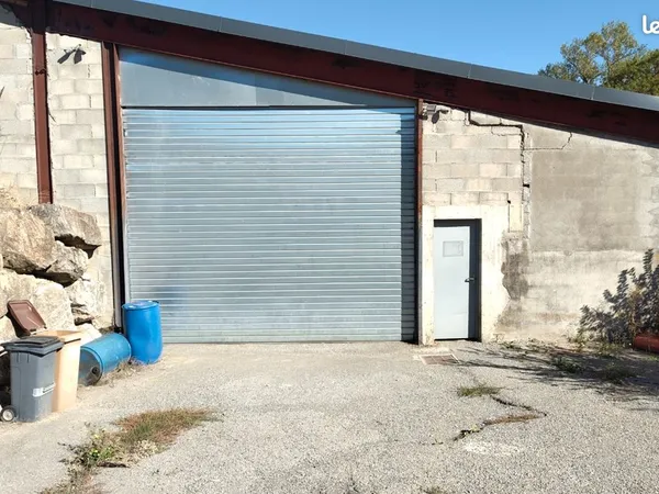 Box 200m²