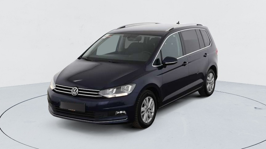 Volkswagen Touran — photo 1