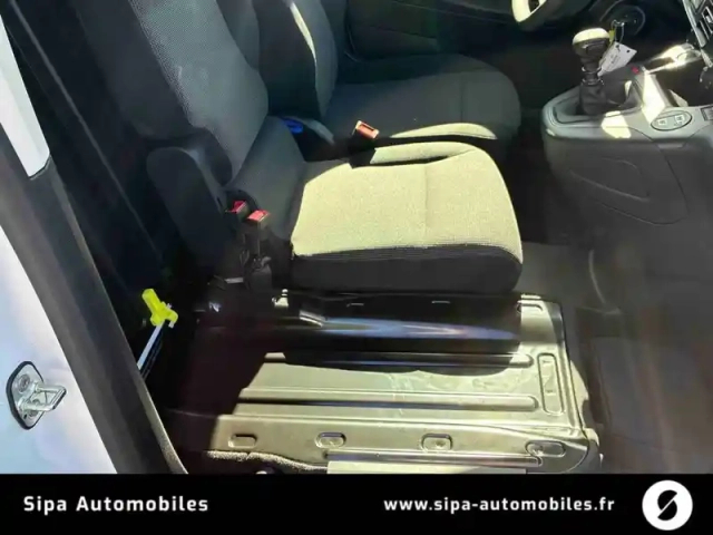 Opel Combo cargo m charge utile majoree diesel 100 ch manuelle — photo 22