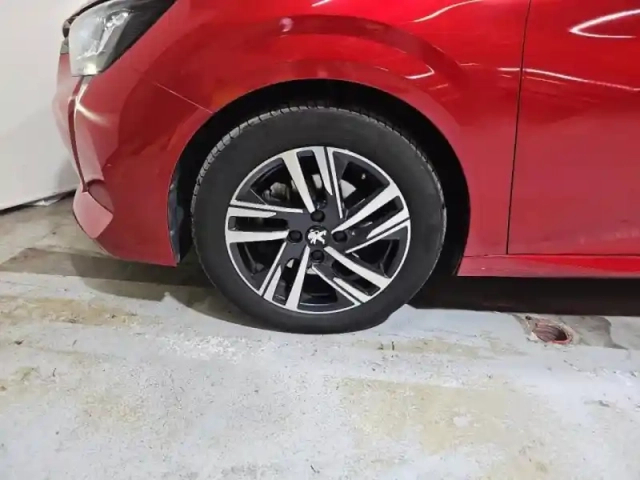 Peugeot 208 1.2 puretech 100ch s&amp;s active pack — photo 9