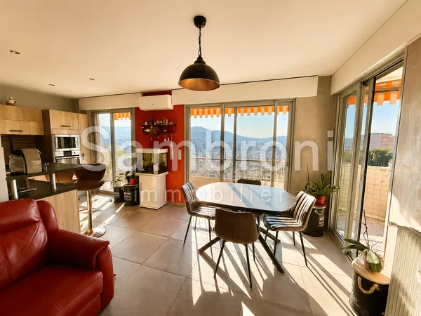 Appartement 5 pièces 108 m²