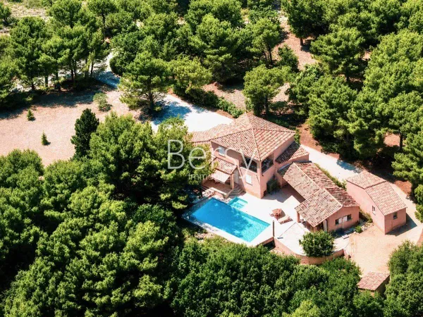 Maison 6 pièces 193 m²