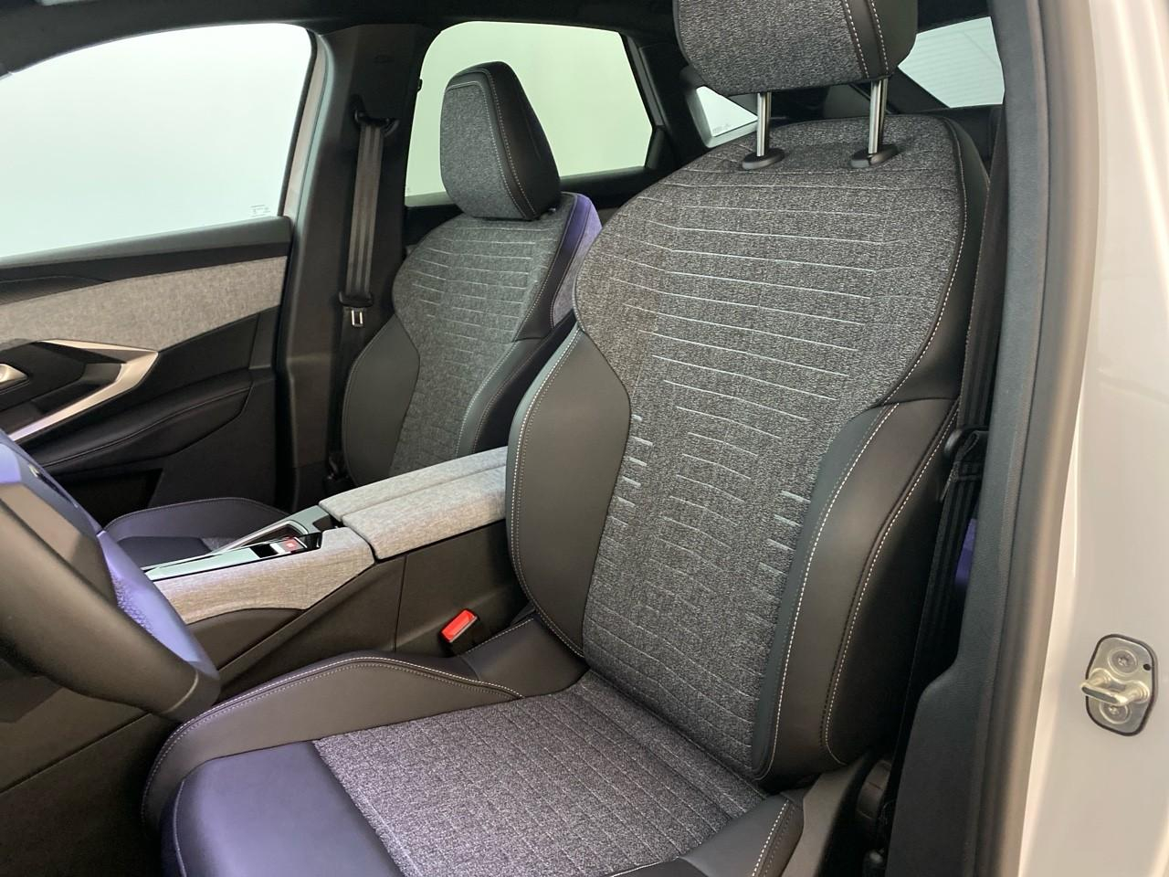 Peugeot 3008 hybrid 145 e-dcs6 allure — photo 9