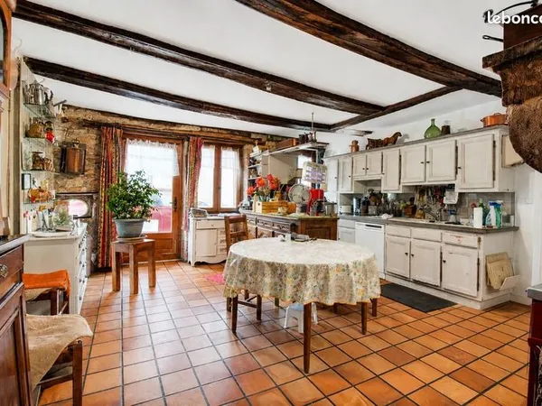 Maison 7 pièces 144 m²