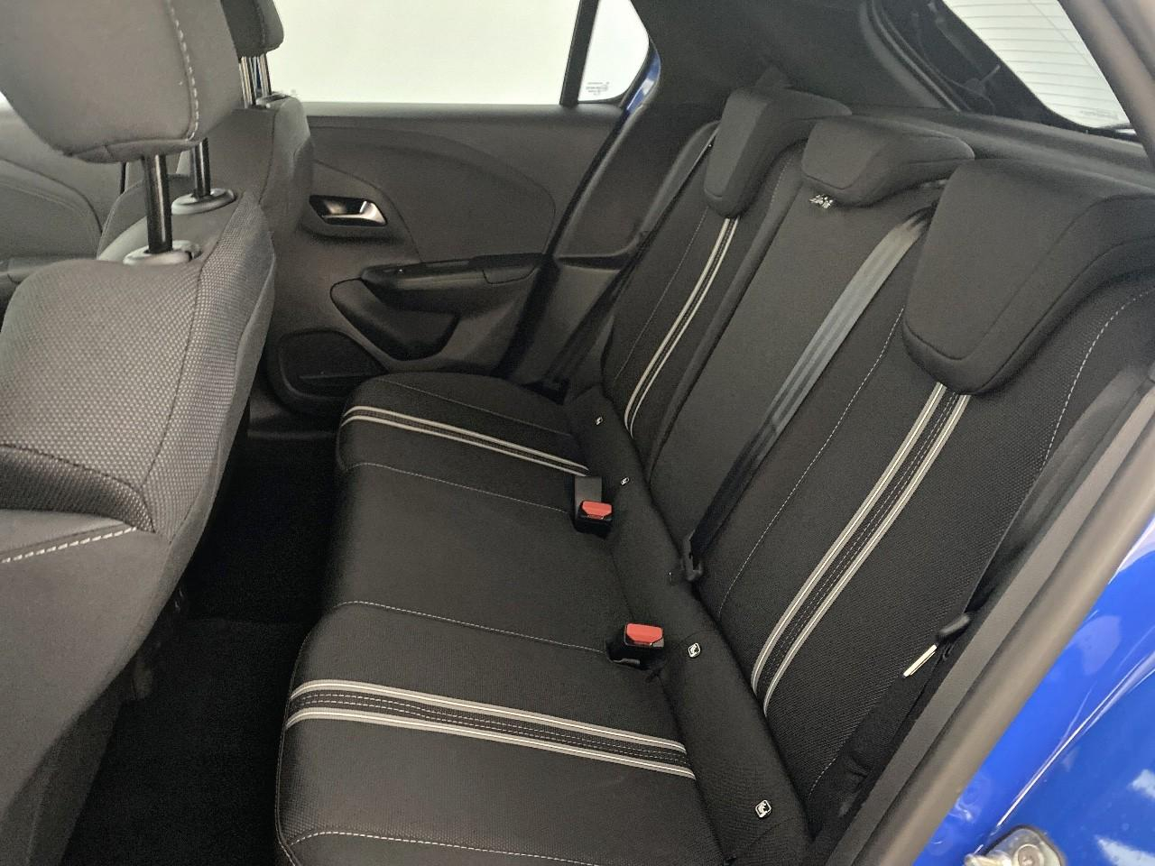 Opel Corsa 1.2 turbo hybrid 145 ch autom gs — photo 10