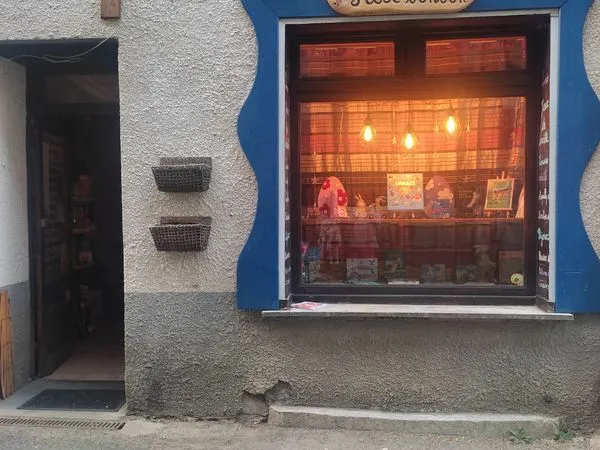 Vente d'un pas de porte magasin pour enfants
